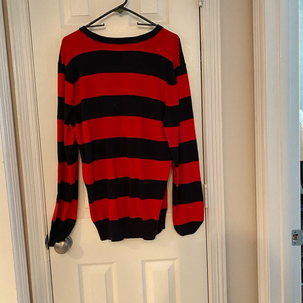 American Eagle Striped sweater - Picture 2 of 4